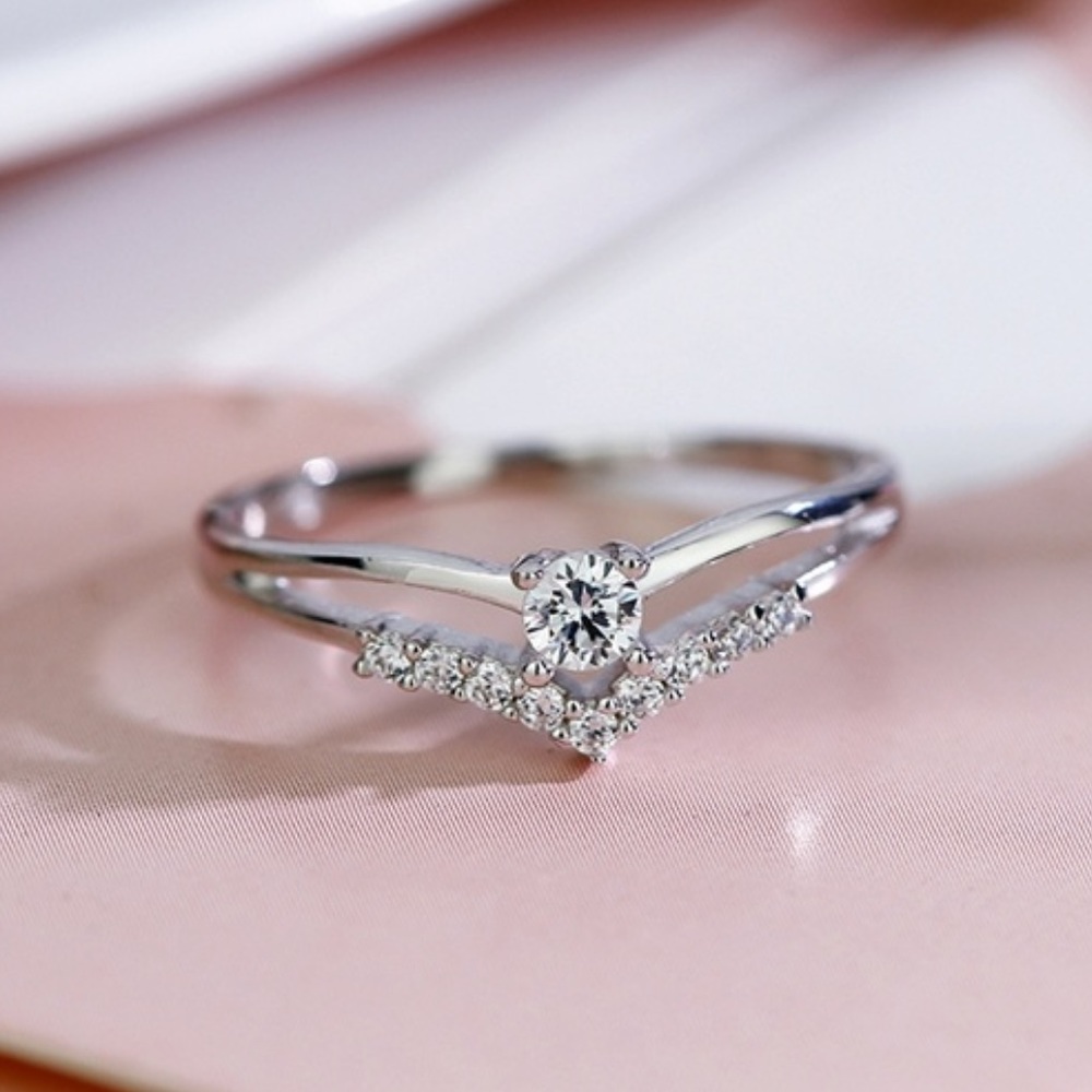 STERLING SILVER PERFECT PRINCESS RING SIZE 5.5 - Picture 2 of 8